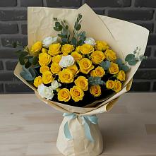 Букет цветов из:  Розы в Мирном Архангельской области