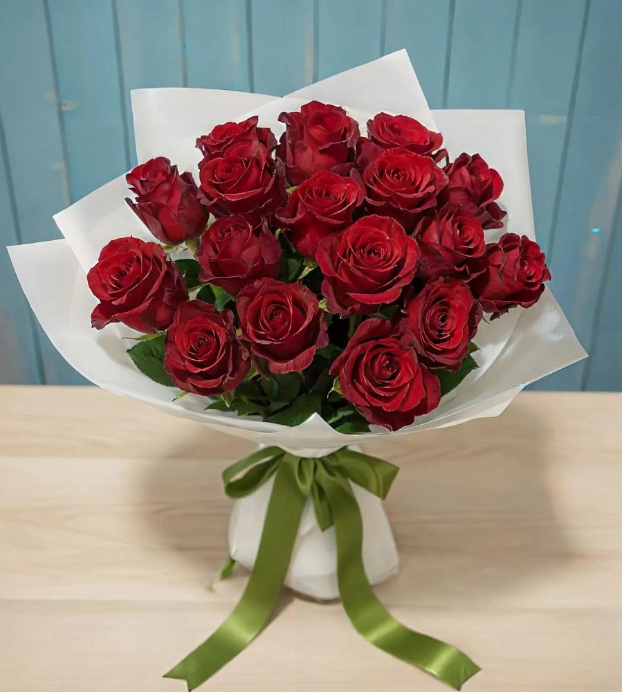 Букет Красные розы в Мирном Архангельской области