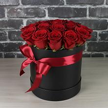 Цветочная композиция из Розы в шляпной коробке #REPLACE_PRED# Мирном Архангельской области