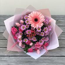 Букет цветов из:  Розы, Герберы и Хризантемы в Мирном Архангельской области