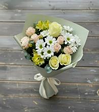 Букет цветов из:  Альстромерии, Розы и Хризантемы в Мирном Архангельской области