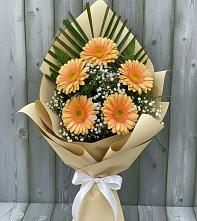 Букет цветов из:  Герберы в Мирном Архангельской области