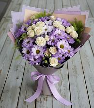 Букет цветов из:  Хризантемы и Розы в Мирном Архангельской области